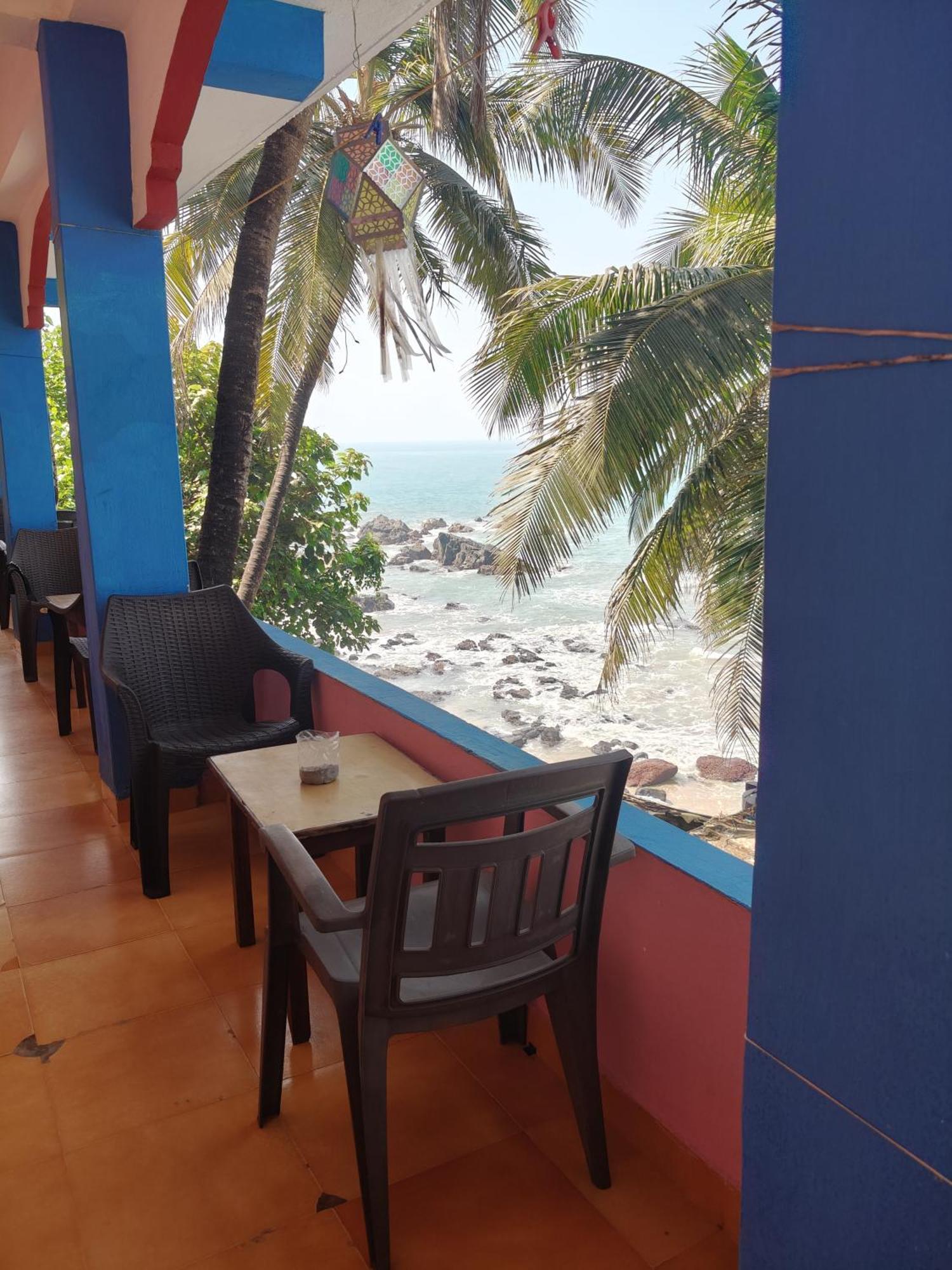 Om Ganesh Guest House Cliffside Arambol Zimmer foto